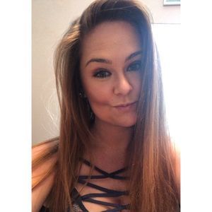 Meet your Posher, Brooke